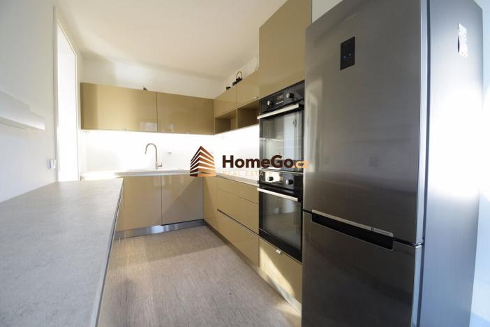 Pronájem kanceláře, Praha - Klánovice, Slavětínská, 49 m2