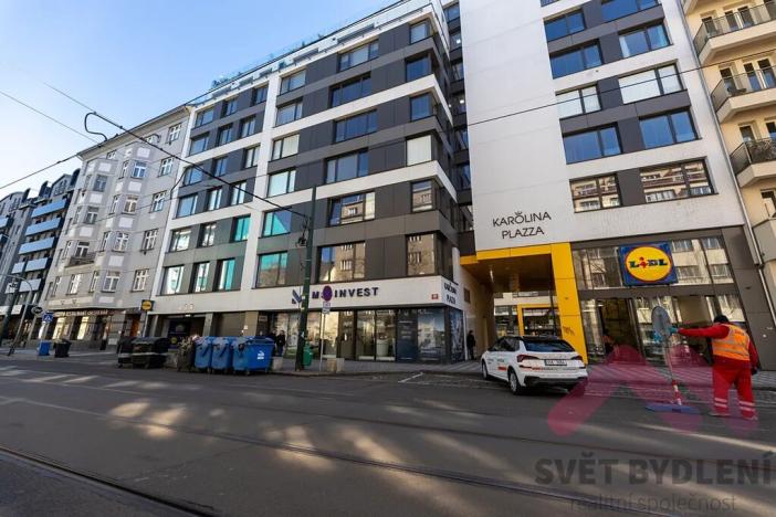 Pronájem kanceláře, Praha - Karlín, Sokolovská, 289 m2