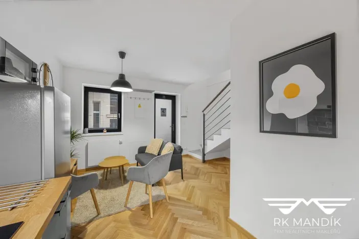 Pronájem bytu 2+kk, Praha - Karlín, Pernerova, 42 m2