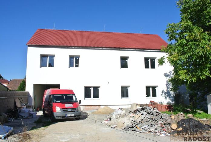 Pronájem bytu 3+kk, Ledenice, Náměstí, 71 m2