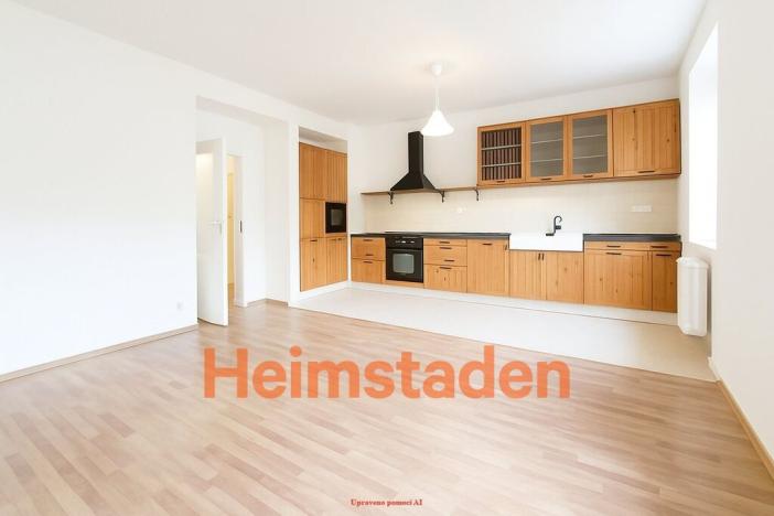 Pronájem bytu 1+kk, Havířov-Město, Hlavní třída, 38 m2