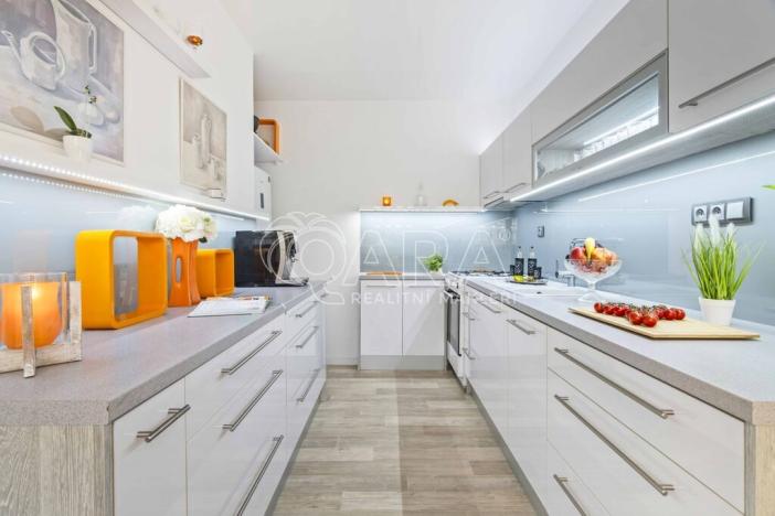 Prodej bytu 5+kk, Praha - Řepy, Španielova, 99 m2