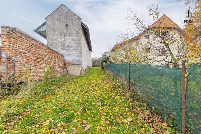 Prodej pozemku pro bydlení, Šlapanice, 3860 m2