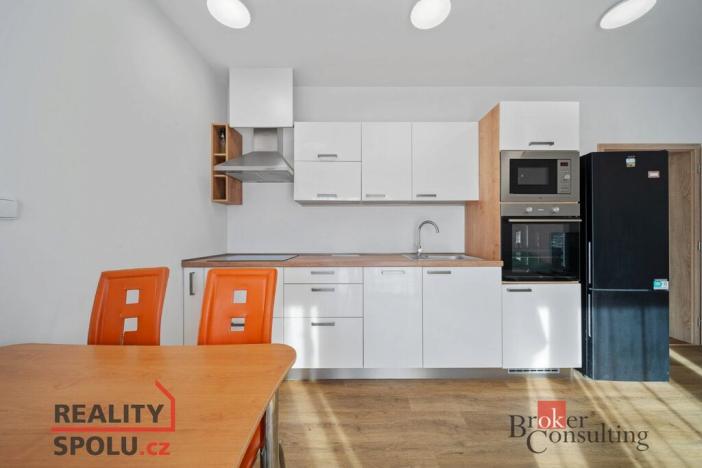 Pronájem bytu 2+kk, Chlumec nad Cidlinou - Chlumec nad Cidlinou IV, Komenského, 53 m2