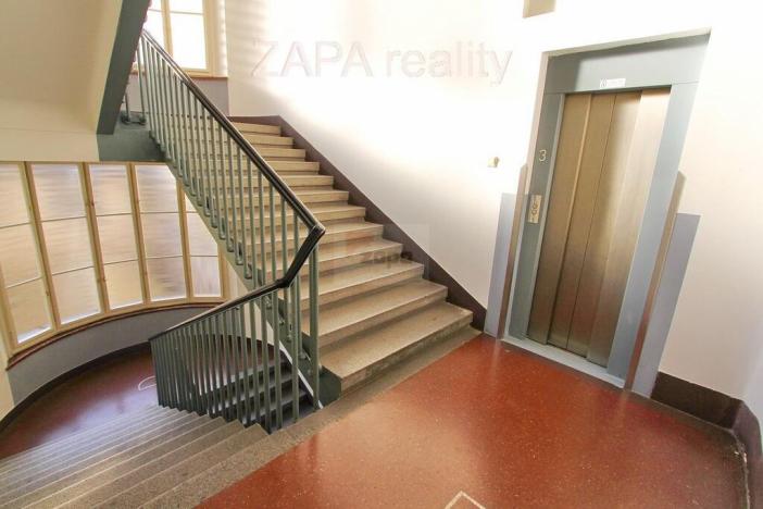 Pronájem kanceláře, Praha - Nové Město, Národní, 14 m2