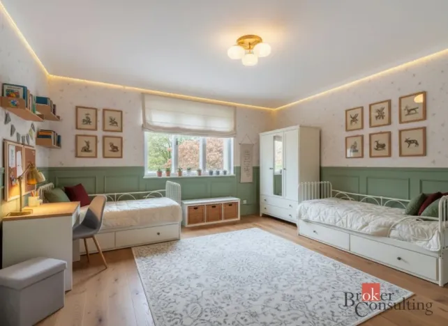 Prodej rodinného domu, Praha - Řeporyje, K Třebonicům, 240 m2