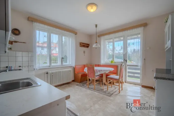 Prodej rodinného domu, Praha - Řeporyje, K Třebonicům, 240 m2