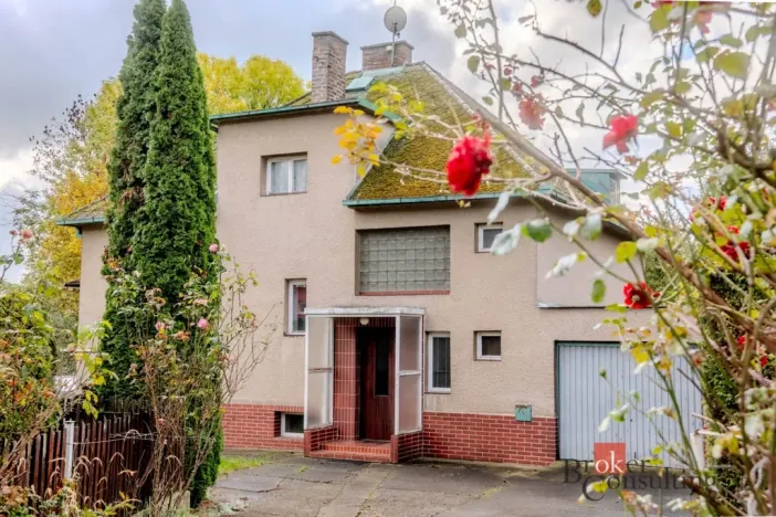 Prodej rodinného domu, Praha - Řeporyje, K Třebonicům, 240 m2