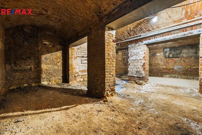 Pronájem obchodního prostoru, Praha - Žižkov, Seifertova, 90 m2