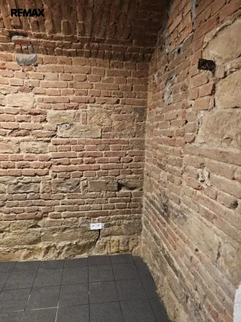 Pronájem obchodního prostoru, Praha - Žižkov, Seifertova, 110 m2