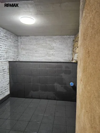 Pronájem obchodního prostoru, Praha - Žižkov, Seifertova, 110 m2