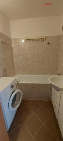 Pronájem bytu 3+1, Praha, Kunešova, 80 m2