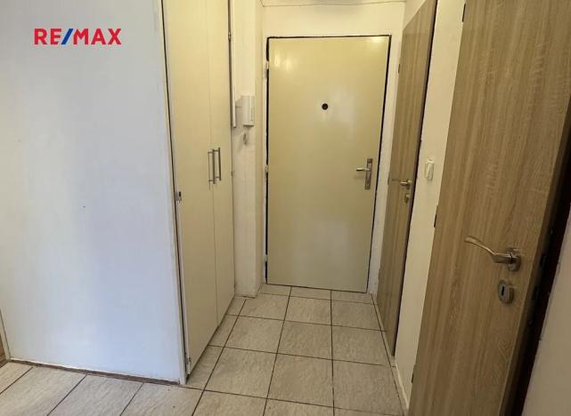 Pronájem bytu 2+kk, Kladno, Holandská, 40 m2