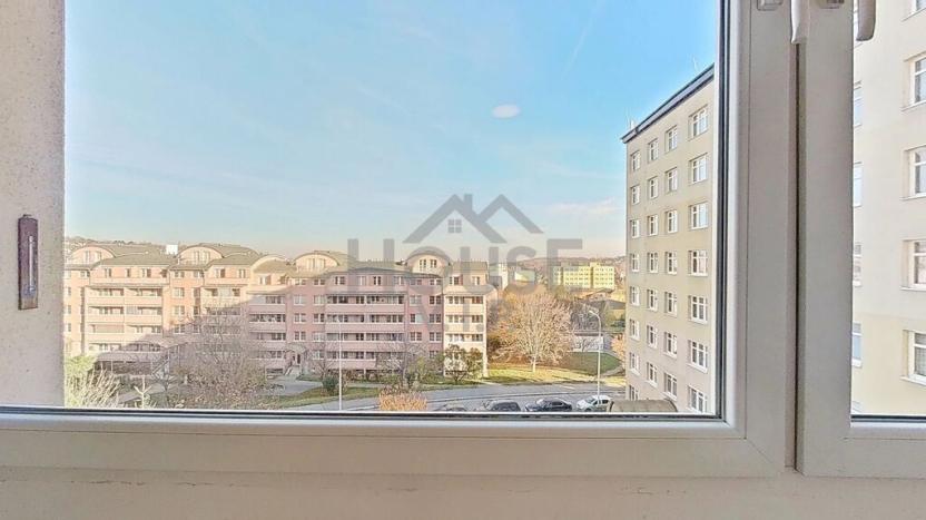 Prodej bytu 2+1, Praha - Řepy, Laudova, 42 m2