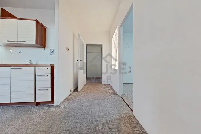 Prodej bytu 2+1, Praha - Řepy, Laudova, 42 m2