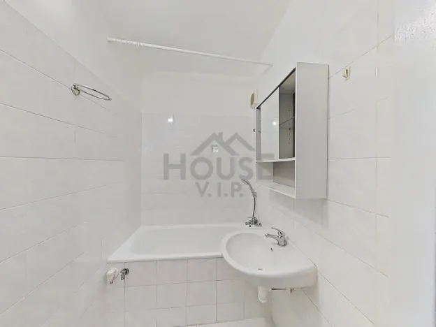 Prodej bytu 2+1, Praha - Řepy, Laudova, 42 m2