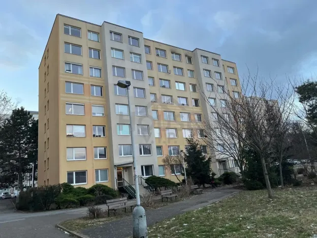 Prodej bytu 2+1, Praha - Řepy, Laudova, 42 m2