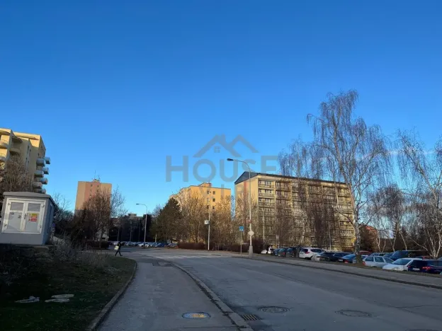 Prodej bytu 2+1, Praha - Řepy, Laudova, 42 m2