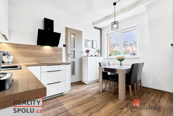 Prodej bytu 2+1, Dalovice - Všeborovice, Dolní, 62 m2