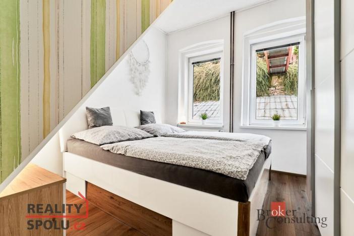 Prodej bytu 2+1, Dalovice - Všeborovice, Dolní, 62 m2