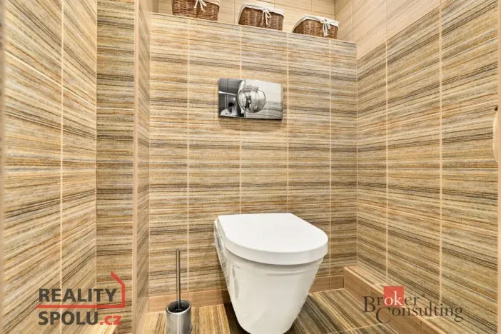 Prodej bytu 2+1, Dalovice - Všeborovice, Dolní, 62 m2