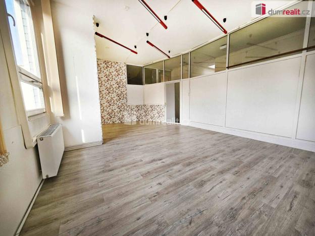 Pronájem kanceláře, Lovosice, Osvoboditelů, 34 m2