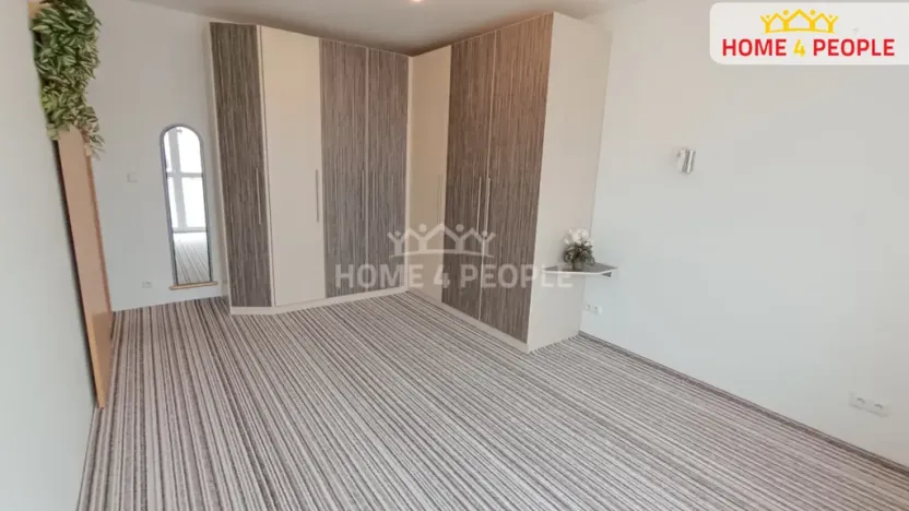 Pronájem bytu 2+1, Židlochovice, náměstí Míru, 51 m2