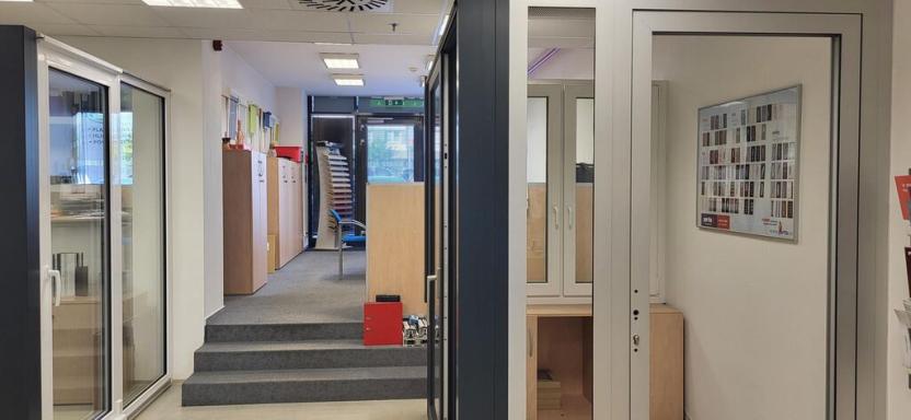 Pronájem obchodního prostoru, Brno - Štýřice, Pražákova, 73 m2