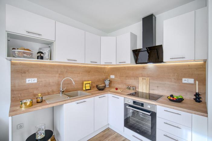 Pronájem bytu 1+1, Děčín - Děčín IX-Bynov, Gagarinova, 34 m2