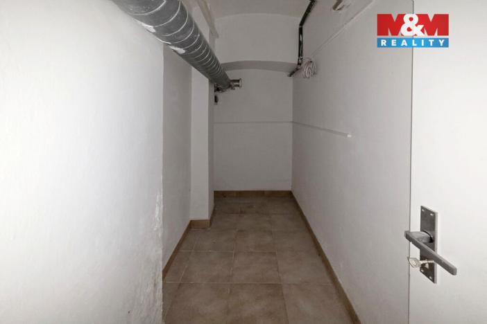 Pronájem obchodního prostoru, Karlovy Vary - Rybáře, Sokolovská, 34 m2