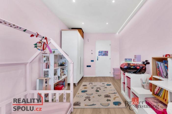 Prodej bytu 4+kk, Praha - Černý Most, Kpt. Stránského, 75 m2