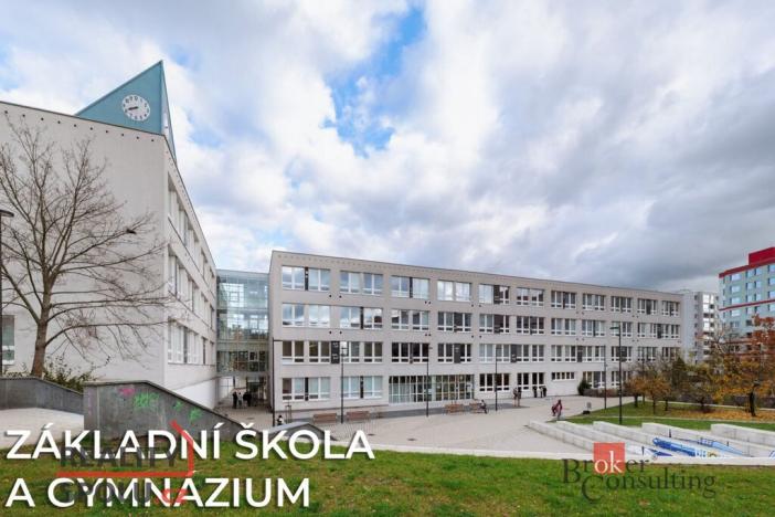 Prodej bytu 3+1, Praha - Černý Most, Kpt. Stránského, 75 m2