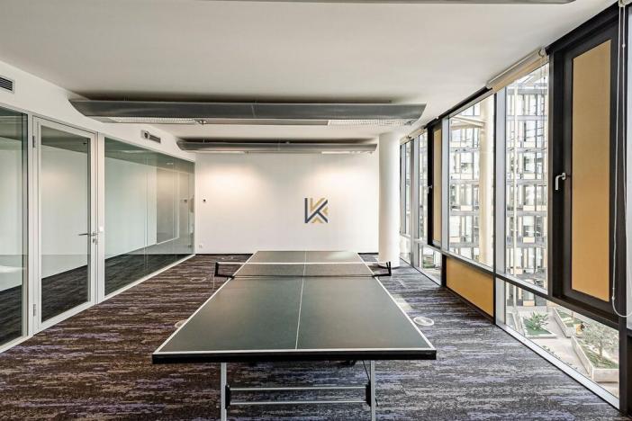 Pronájem kanceláře, Praha - Karlín, Karolinská, 1044 m2