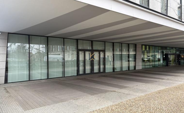 Pronájem obchodního prostoru, Praha - Karlín, Karolinská, 207 m2