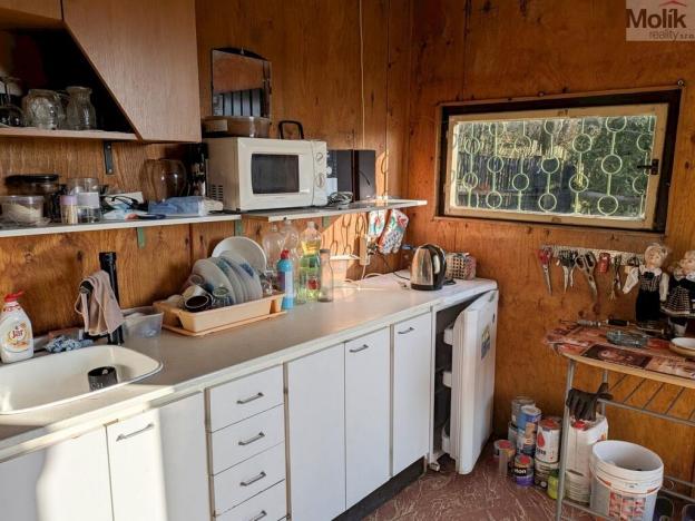 Prodej chaty, Chlumec, U zámeckého rybníka, 16 m2