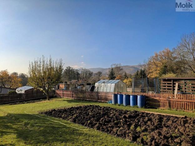 Prodej chaty, Chlumec, U zámeckého rybníka, 16 m2