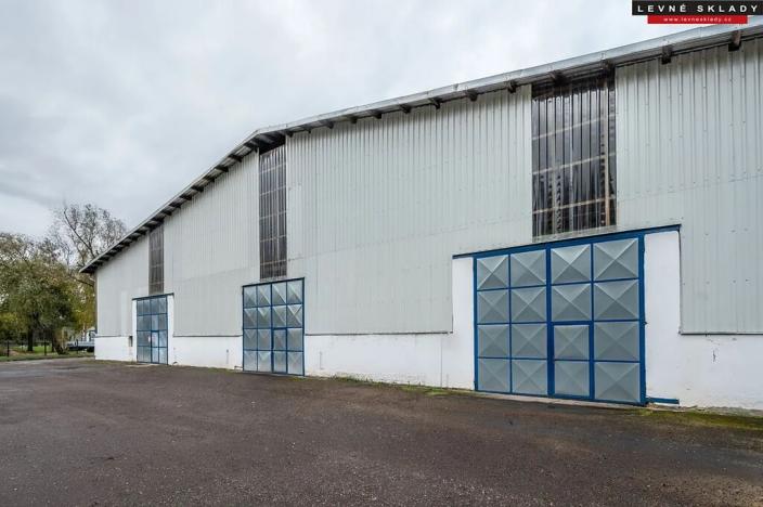 Pronájem skladu, Kolín, Ovčárecká, 2000 m2