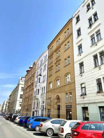 Pronájem bytu 1+1, Praha - Nové Město, Dittrichova, 50 m2