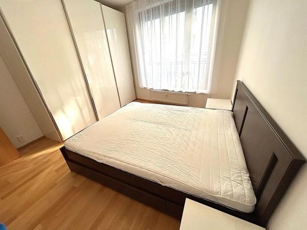 Pronájem bytu 3+kk, Praha - Košíře, Pod Kavalírkou, 70 m2