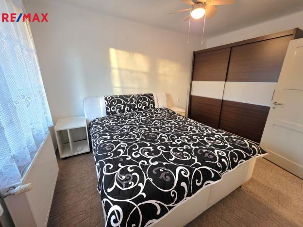 Prodej bytu 3+1, Krnov - Pod Bezručovým vrchem, Nádražní, 58 m2