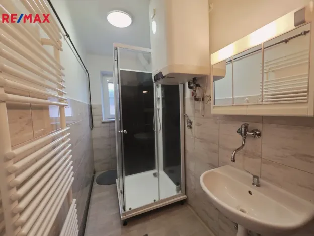 Prodej bytu 3+1, Krnov - Pod Bezručovým vrchem, Nádražní, 58 m2