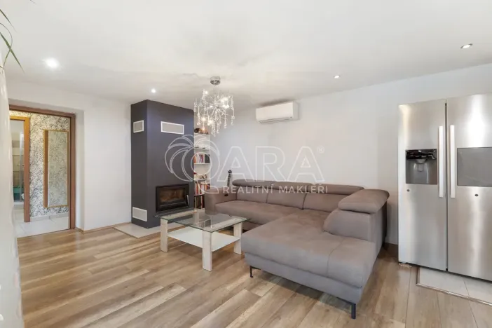 Prodej rodinného domu, Doubravčice, Českobrodská, 162 m2