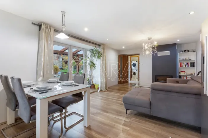 Prodej rodinného domu, Doubravčice, Českobrodská, 162 m2