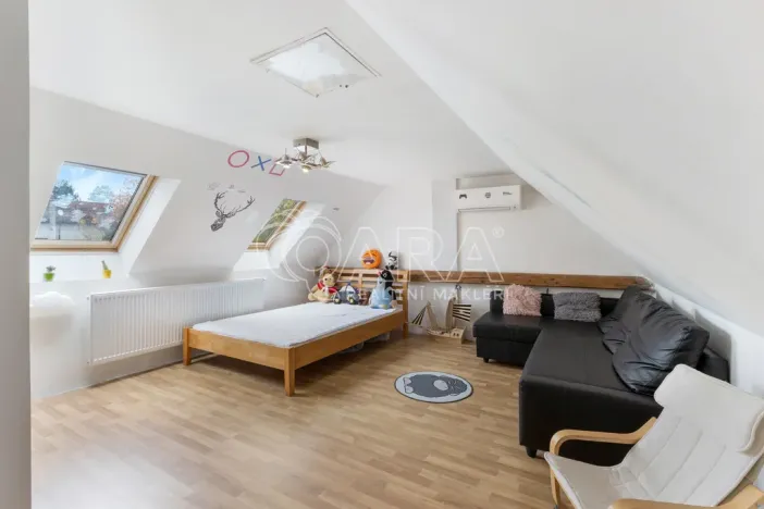 Prodej rodinného domu, Doubravčice, Českobrodská, 162 m2