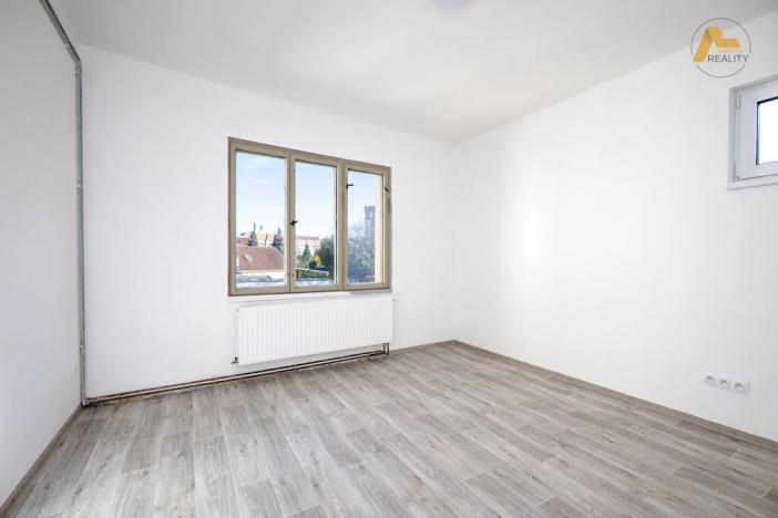 Pronájem bytu 2+1, Písek, třída Národní svobody, 59 m2