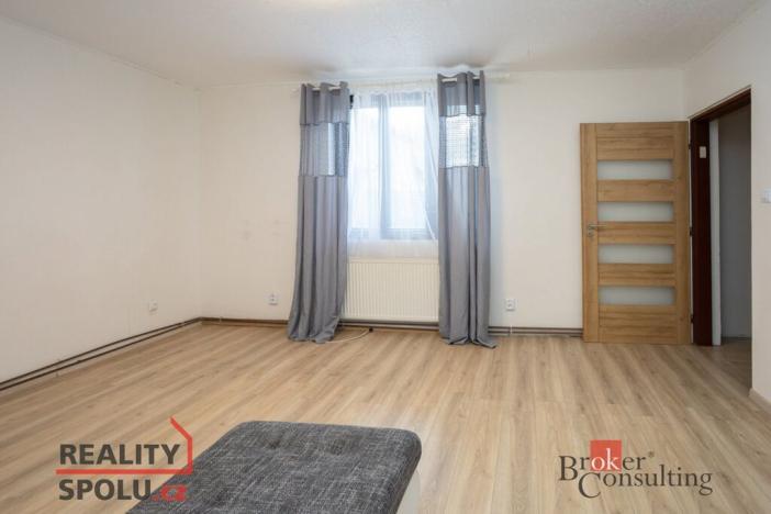 Pronájem rodinného domu, Okřesaneč, 155 m2