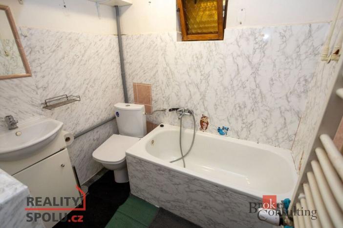 Pronájem rodinného domu, Okřesaneč, 155 m2