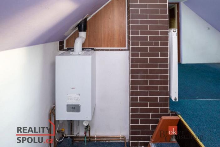 Pronájem rodinného domu, Okřesaneč, 155 m2