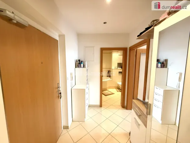 Pronájem bytu 2+kk, Praha - Letňany, Miroslava Hajna, 72 m2