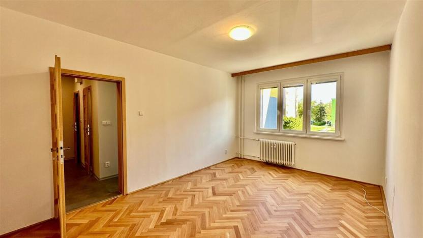 Pronájem bytu 2+1, Cheb, V Zahradách, 54 m2